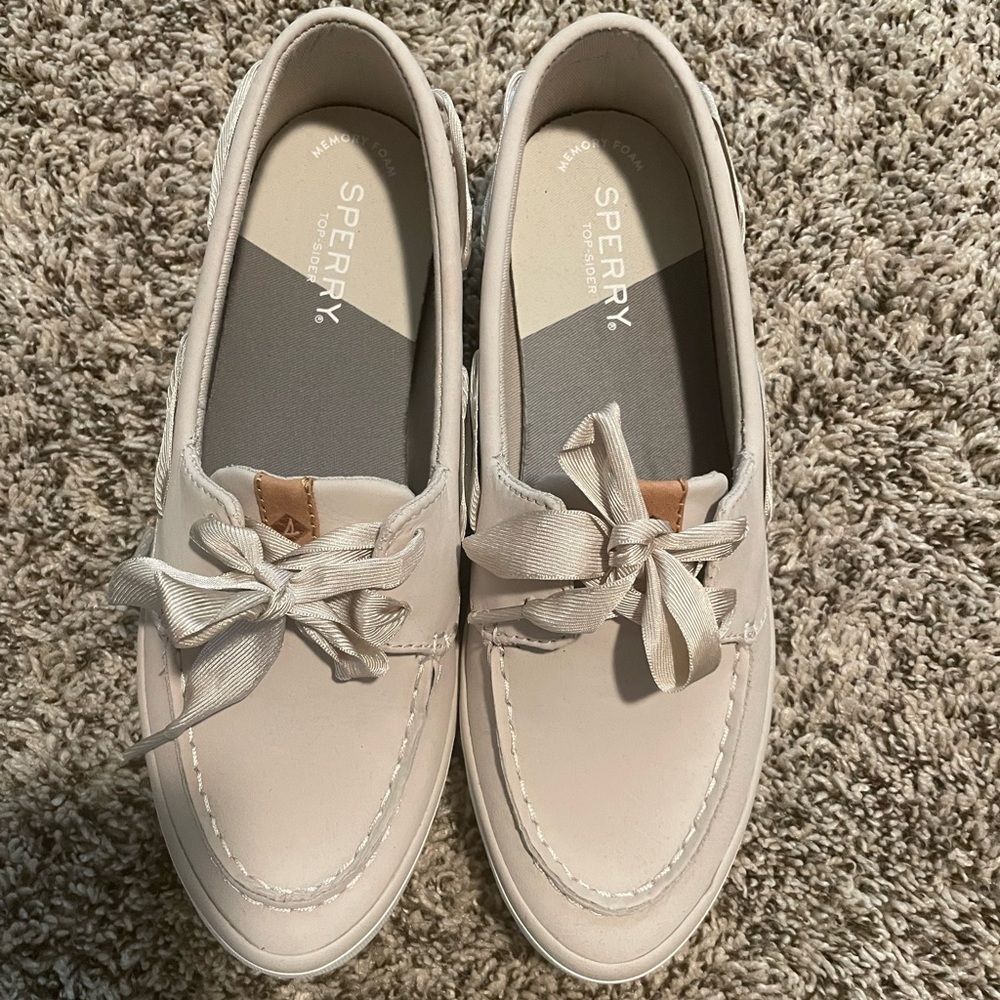 Sperrys - Picture 2 of 5